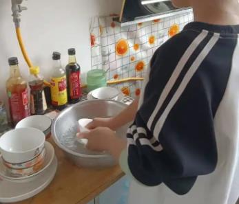 如东帮妈妈做家务的收获有哪些？